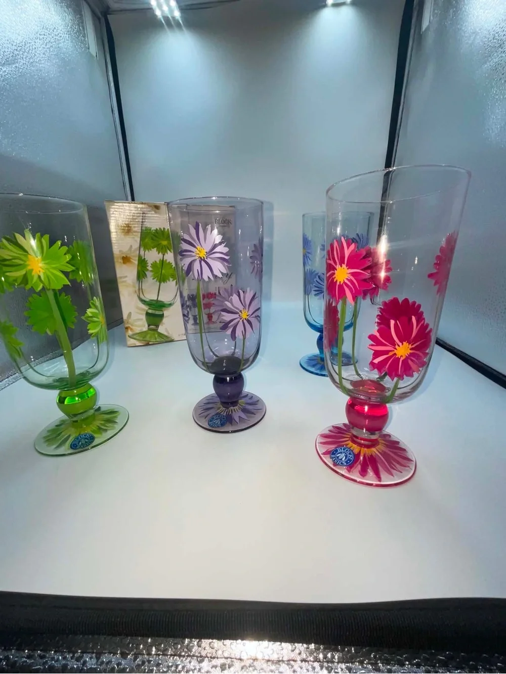 Block Crystal Daisy 4 Hand Painted All Purpose Water Tea Stemmed Glass Goblets